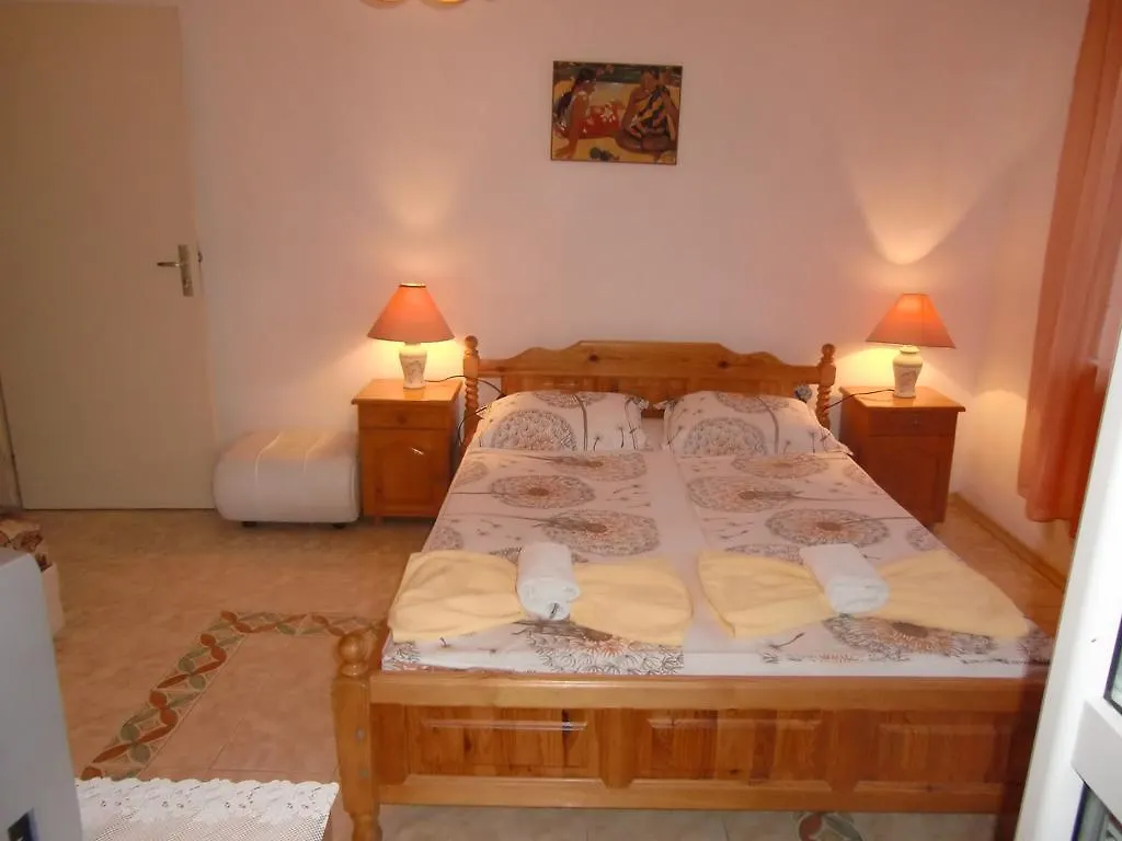Guest House La Rose Sozopol 3*,